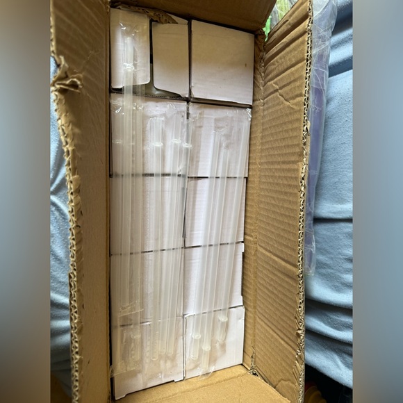 10 pack 20 oz Tall White Insulated Travel Tumbler with Clear Lid - Picture 4 of 6